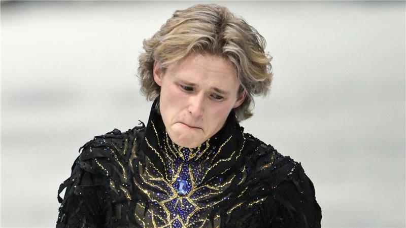 Für Eiskunstlauf-Superstar Ilia Malinin entwickelte sich die Olympia-Kür zu einem Desaster.