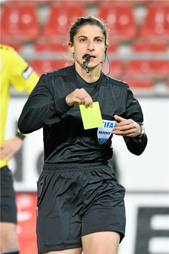 Für FIFA-Schiedsrichterin Riem Hussein aus Bad Harzburg ist die Frauen-EM in England das dritte große Turnier in Folge. Foto: GZ-Archiv