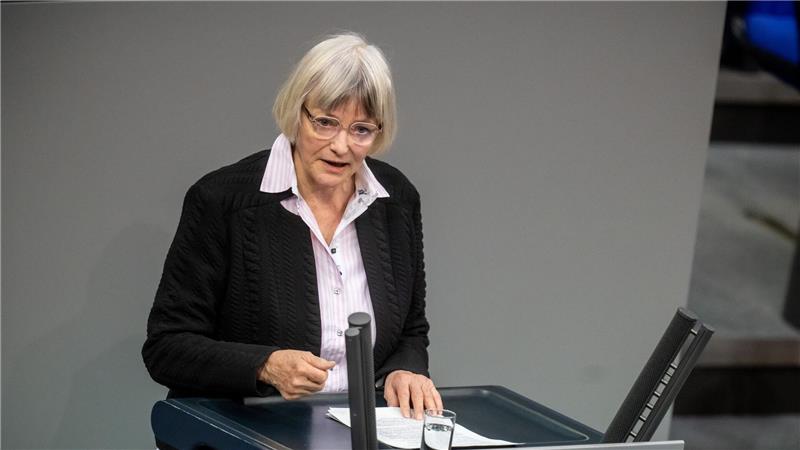 Für Gerrit Huy (AfD) sind die vorhergesagten Einsparungen lachhaft. 