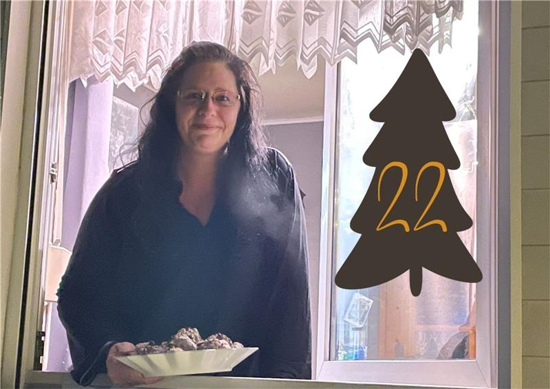 Für Ilona Köhler bedeutet die Adventszeit: Kekse backen. Foto: Rennwanz/Montage: GZ