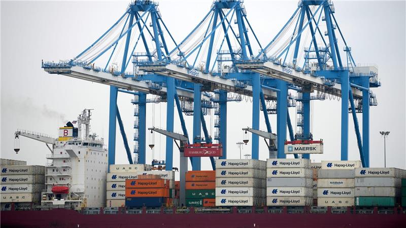 US-Zölle auf EU-Importe in Kraft getreten Für Importe aus der EU in die USA sollen künftig Aufschläge von 15 Prozent gelten.