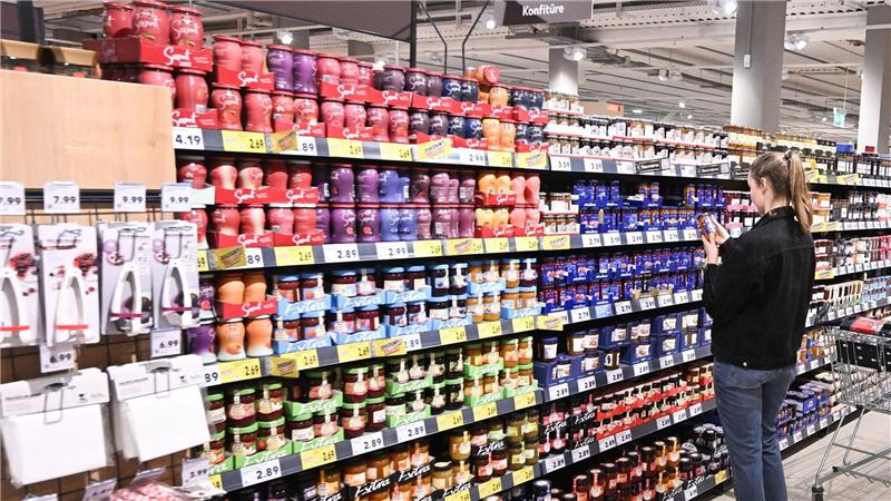 Preise für Marmeladen und Obstkonserven könnten steigen Für Marmeladen müssen Verbraucher aktuell bereits tiefer in die Tasche greifen als vor ein paar Jahren.