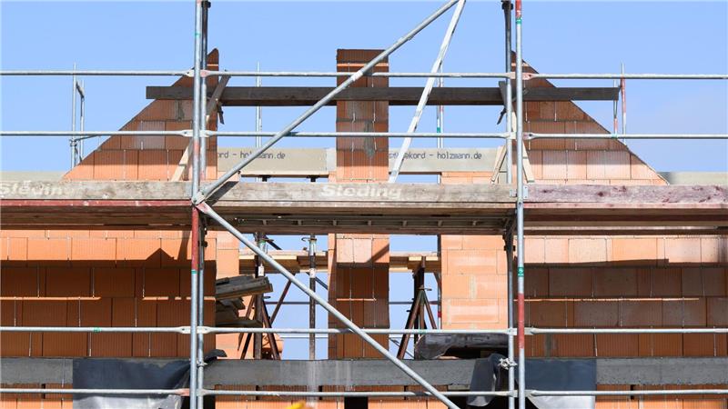 Für Neubauten soll mehr Grundsteuer anfallen als für alte Häuser, fordert Haus und Grund. (Archivbild)
