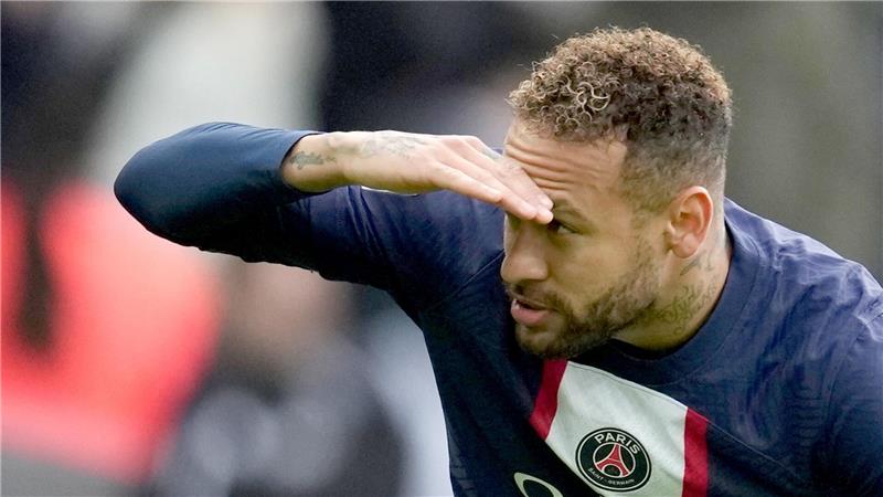 Die Akte Neymar: Was vom teuersten Fußballer noch übrig ist Für Neymars Wechsel bezahlte PSG damals 222 Millionen Euro.