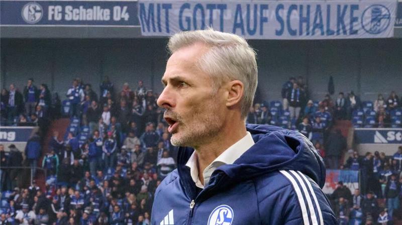 Für Schalke-Trainer van Wonderen war es der erste Sieg im fünften Pflichtspiel