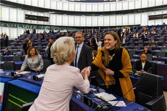 Für Terry Reintke (r) sei es entscheidend, dass die Umwelt- und Klimapolitik der EU fortgesetzt und ausgeweitet werde.