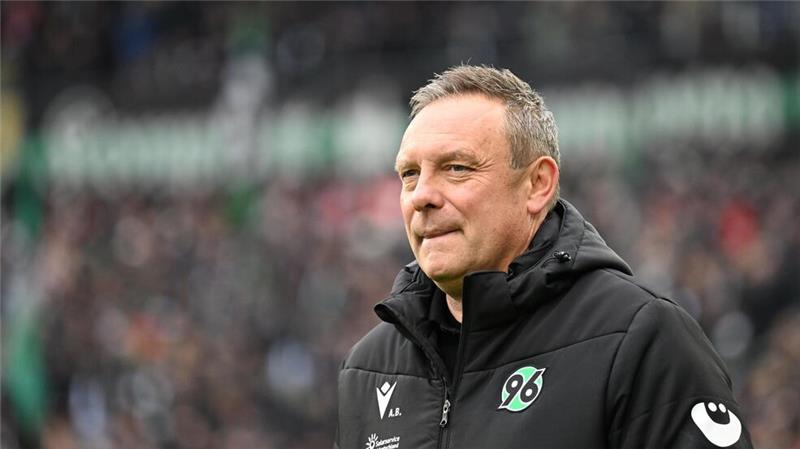 Nordduell HSV gegen Hannover 96 mit klaren Vorzeichen Für Trainer André Breitenreiter und Hannover 96 ist das Spiel beim Hamburger SV richtungsweisend.