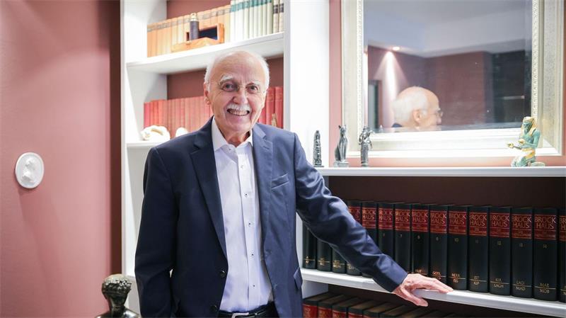 „Tramprennen“ nach Rumänien - „Schneller als die Bahn“ Für Zukunftsforscher Horst Opaschowski hat der Rückgang des Reisens per Anhalter mit einem fehlenden Sicherheitsgefühl zu tun. (Archivbild)