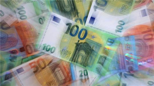 Für das nächste Haushaltsjahr gilt: Die Stadt darf deutlich weniger ausgeben als bisher.