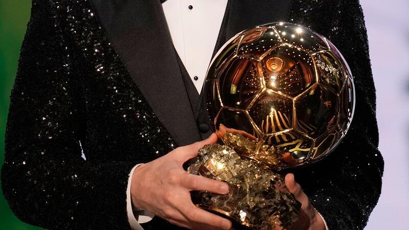 Erklärung aus Frankreich zu Musiala und Kritik von Matthäus Für den Ballon d’Or ist in diesem Jahr unter anderem Toni Kroos nominiert.