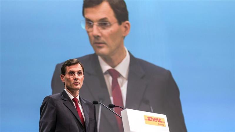 Für den Chef des Post-Konzerns DHL, Tobias Meyer, ist der Porto-Vorschlag der Bundesnetzagentur zu gering. (Archivbild)