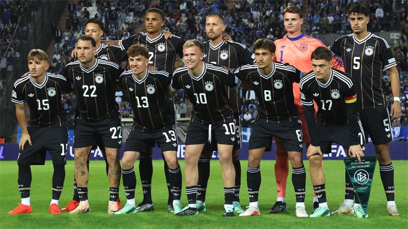 Für die Nationalmannschaft stand innerhalb einer Woche das zweite Spiel gegen Griechenland an. 