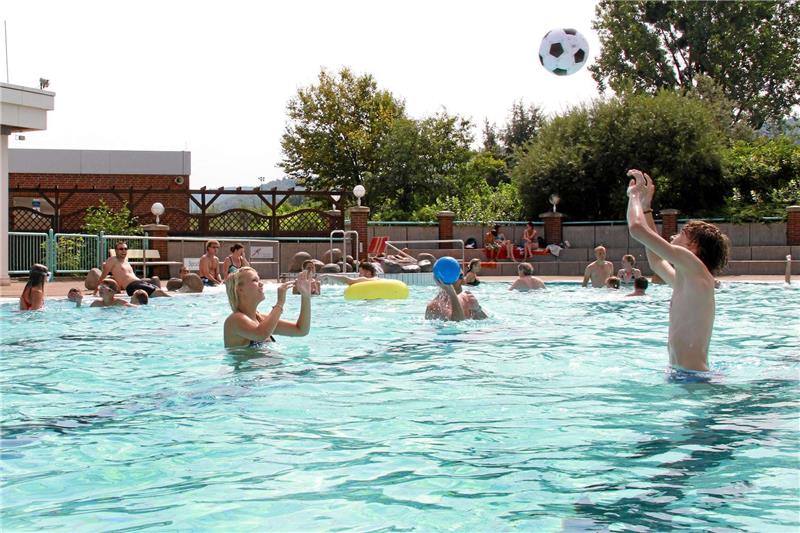 Für die Öffentlichkeit soll das Silberbornbad zukünftig nur noch im Sommer öffnen.