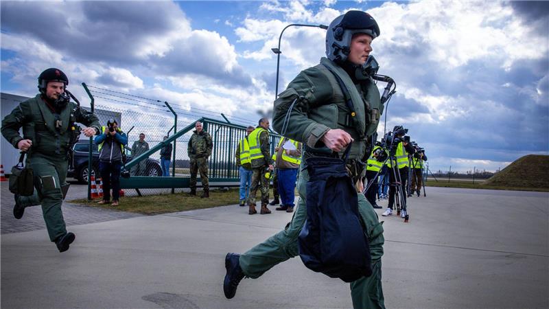 Für die Piloten zählt nach dem Alarm jede Minute.