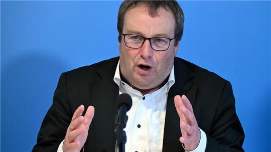 Für die Verkehrsminister der Länder ist auch das künftig teurere Deutschlandticket immer noch ein Erfolgsmodell.