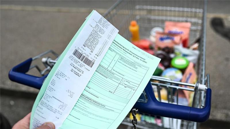 Für die Zahlung der Mehrwertsteuer bietet die Schweiz eine App an. (Archivbild)