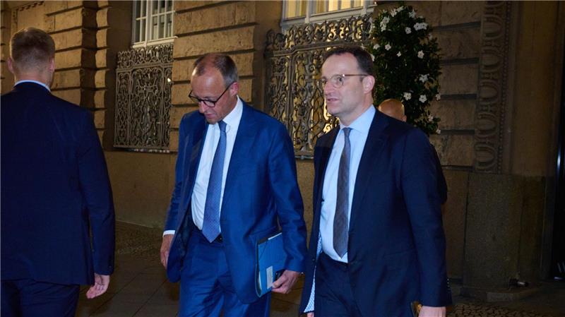 Für die gescheiterte Richterwahl im Juli machten viele Abgeordnete Unionsfraktionschef Jens Spahn (CDU) verantwortlich. (Archivbild)