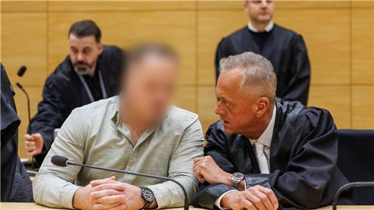 Für einen versuchten Rachemord ist ein 41-Jähriger zu lebenslanger Haft verurteilt worden. 