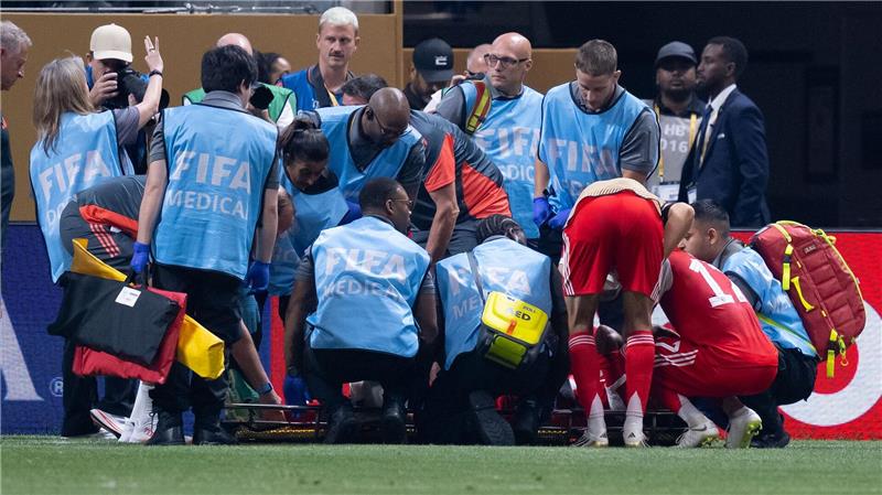Verletzung bestätigt: Jamal Musiala erleidet Wadenbeinbruch Fußball-Nationalspieler Jamal Musiala musste minutenlang behandelt werden.