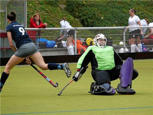 GHC-Torfrau Manuela Wöhning ist mit einer fehlerfreien Leistung gegen die SG Mellendorf/Engensen eine Garantin für den ersten Saisonsieg der Damen des Goslarer HC 09. Foto: Privat