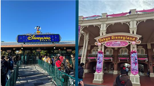 Links ist der Eingangsbereich vom Disneyland Paris zu sehen. Menschen stehen in einer Reihe, um in den Park zu kommen. Rechts ist der Eingang vom Disneyland in Tokio. 