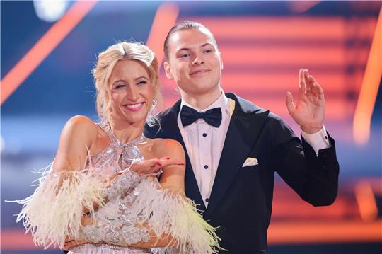 Gabriel Kelly und Kathrin Menzinger haben sich in den Kreis der Favoriten getanzt.