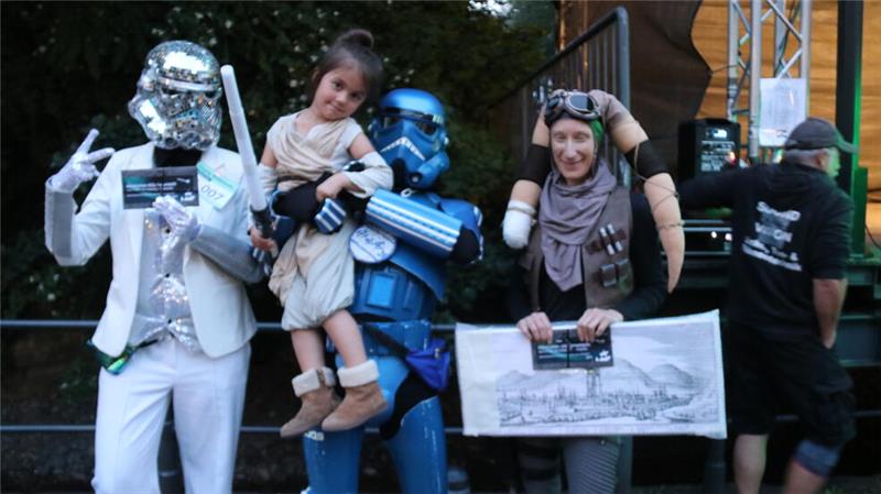 Galaktisch: Die Sieger des Kostümwettbewerbs im Goslarer Museum.