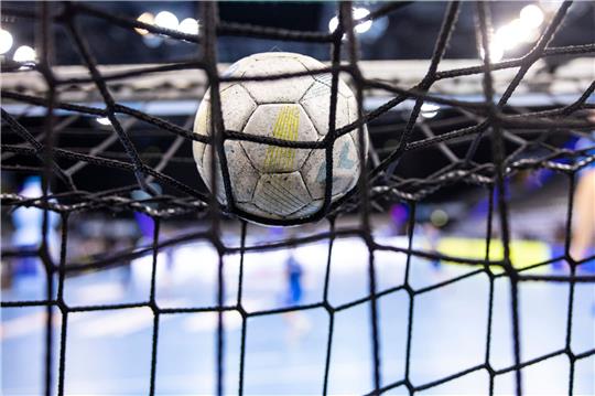 Ganz aktuell: Derzeit arbeitet der deutsche Frauen-Handball schwere Vorwürfe gegen Trainer André Fuhr auf.