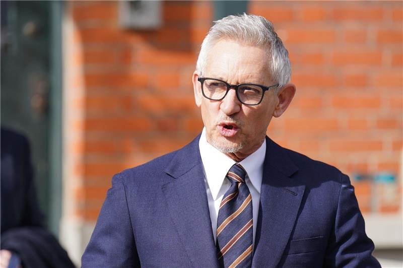 BBC nach Lineker-Suspendierung in der Krise Gary Lineker hat die britische Migrationspolitik kritisiert und wird deshalb vorerst nicht mehr als Fußball-Moderator bei der BBC zu sehen sein.