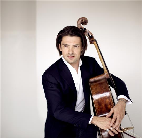 Gautier Capucon wird mit seinem Cello am 9. Juni die Harzburger Musiktage eröffnen. Erneut findet das erste Konzert in Wolfenbüttel statt – für das Publikum wird ein Transfer angeboten. Foto: Felix Broede
