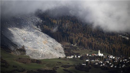 Gefahr gebannt: die Einwohner von Brienz dürfen zurück. (Archivbild)