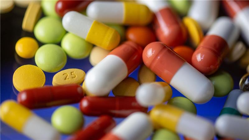 Deutsche Industrie baut 100.000 Jobs binnen eines Jahres ab Gefragte Arzneien: In der Pharma- und Chemiebranche bleibt die Beschäftigung insgesamt stabil.