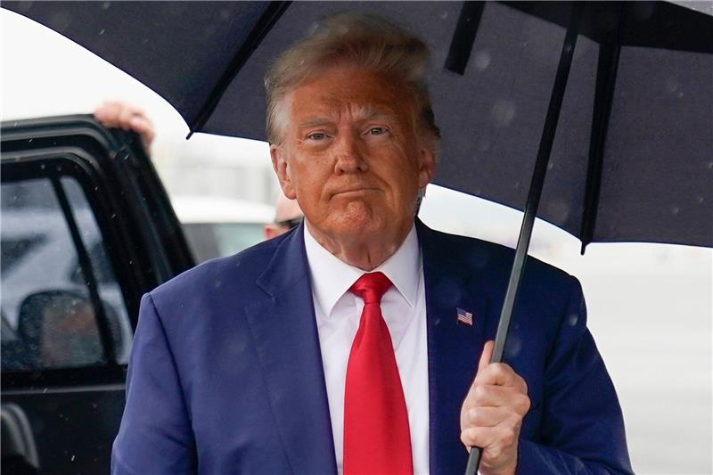 Trump will sich Donnerstag im Gefängnis melden Gegen den ehemaligen US-Präsidenten Donald Trump laufen vier Strafverfahren.