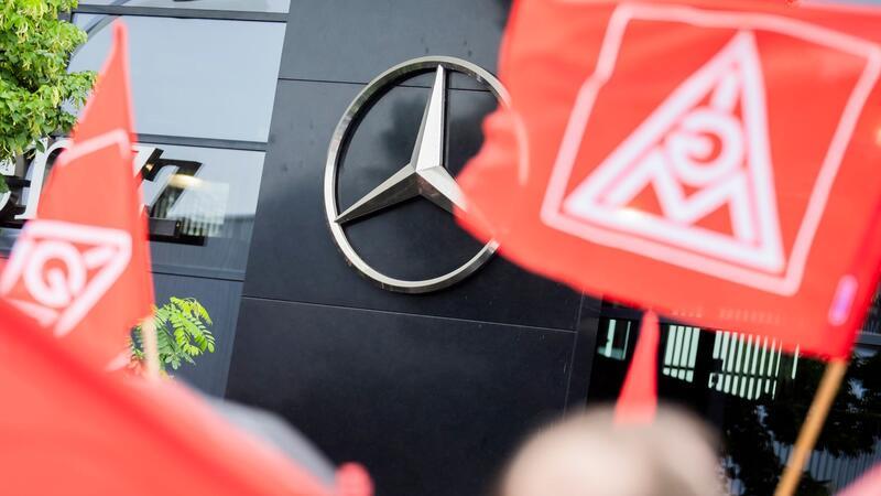 Protest gegen Verkauf von Mercedes-Autohäusern in Bremen Gegen den geplanten Verkauf der Mercedes-Autohäuser gibt es Widerstand.