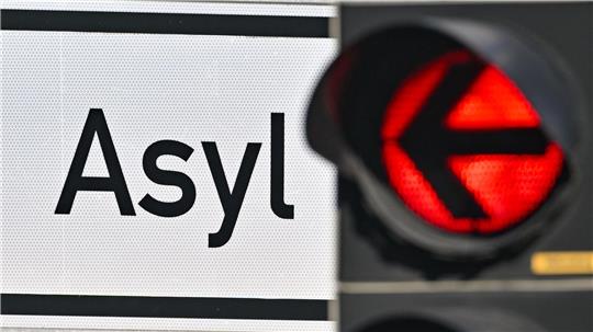 Gegen die Umsetzung der Asylreform hatte sich Widerstand in der SPD geregt - nun gibt es einen Kompromiss. (Symbolbild)