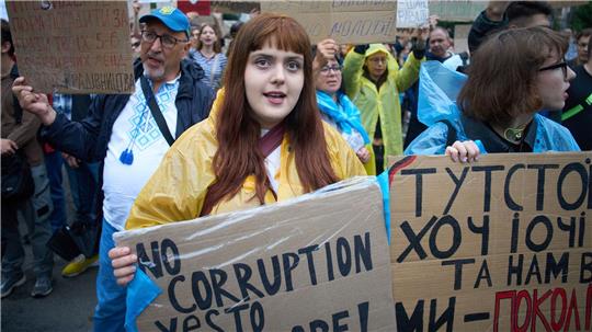 Gegen die ausufernde Korruption in der Ukraine hatte es zuletzt auch die größten Proteste seit Beginn des russischen Angriffskrieges gegeben. (Archivbild)