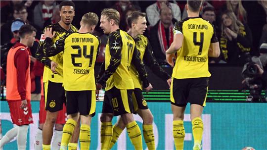 Gegen zehn Kölner hatte Dortmund zunächst leichtes Spiel