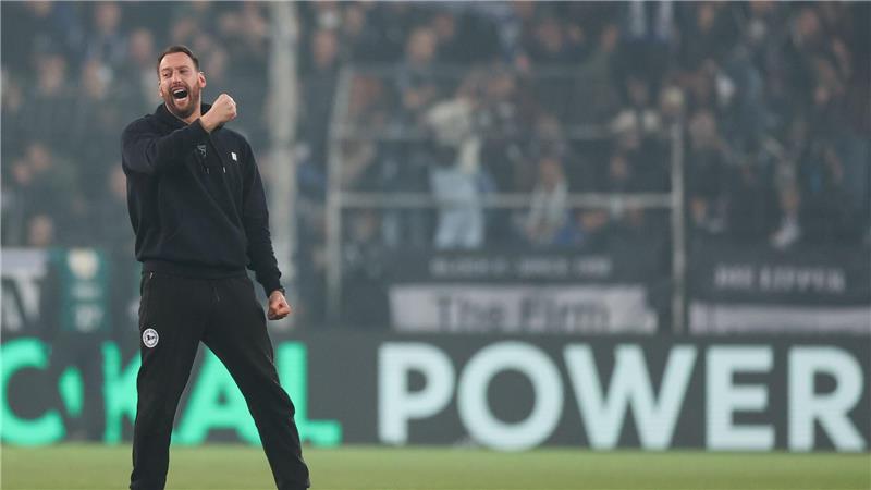 Forscher Außenseiter: Arminia glaubt an „Wunder“ gegen Bayer Geht selbstbewusst voran: Bielefelds Trainer Mitch Kniat.