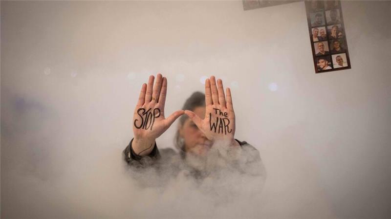 Gespräche über Gaza-Waffenruhe auf „Hochtouren“ Geisel-Angehörige und andere Demonstranten fordern ein Ende des Gaza-Kriegs. (Archivbild)