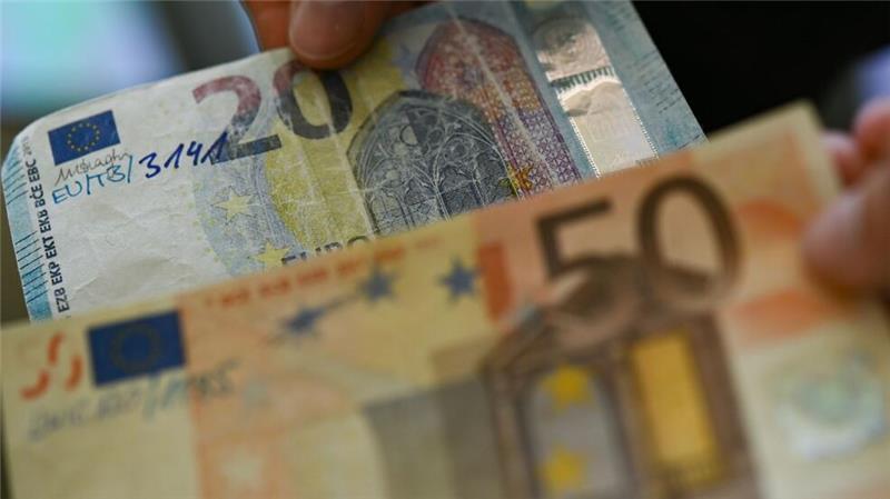 Deutlich mehr Falschgeld - Qualität nicht besser geworden Geldfälscher haben im vergangenen Jahr deutlich mehr Blüten unters Volk gebracht (Archivbild)