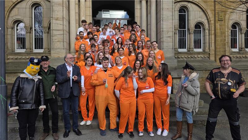 Gemeingefährliche Straftäter machen am ersten Tag der diesjährigen Mottowoche das Ratsgymnasium unsicher.