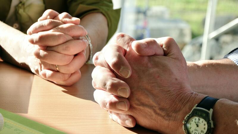 Bad Harzburger Friedensgebete jetzt wieder in der Lutherkirche Gemeinsam beten und beispielsweise die eigene Hilflosigkeit zum Ausdruck bringen – das ist bei den Friedensgebeten möglich.