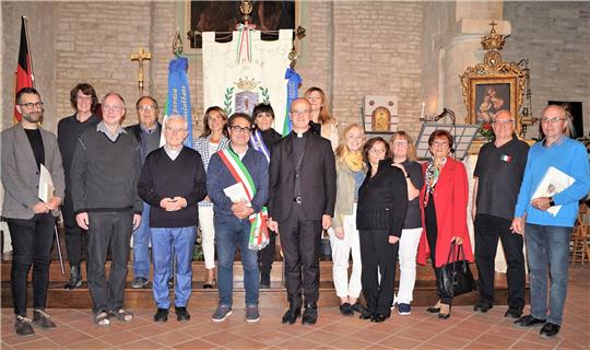 Gemeinsames Gruppenbild der beiden Freundschaftsvereine anlässlich des Besuchs in Italien im Oktober. Foto: Privat