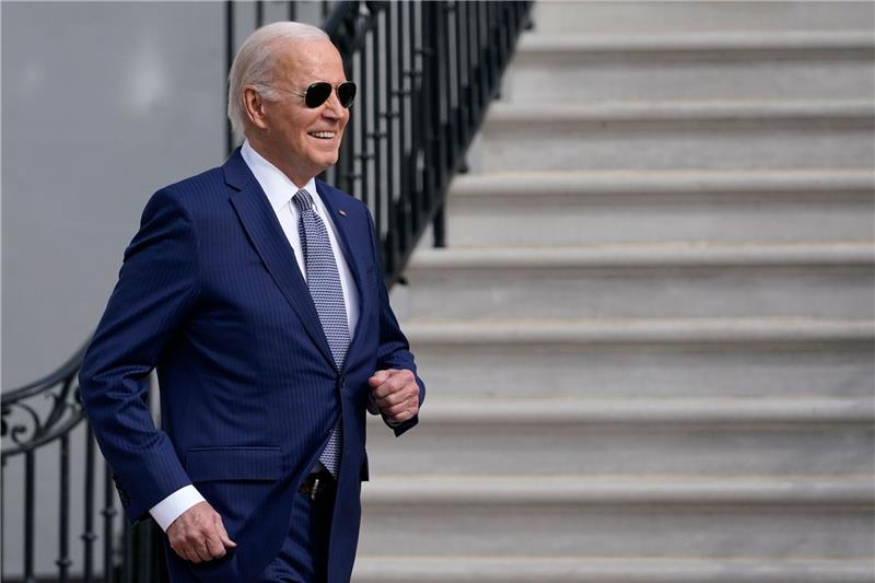 Nach Super Bowl: Biden-Team parodiert Verschwörungstheorie «Genau so, wie wir es geplant haben.» - Ein Meme auf dem persönlichen X-Account (vormals Twitter) von US-Präsident Joe Biden parodiert eine Verschwörungstheorie rund um den Super Bowl.
