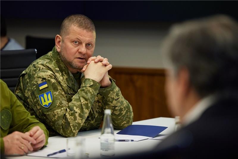 Medien: Machtkampf zwischen Selenskyj und seinem Armeechef General Walerij Saluschnyj nimmt in Kiew an einem Treffen mit US-Außenminister Antony Blinken teil.