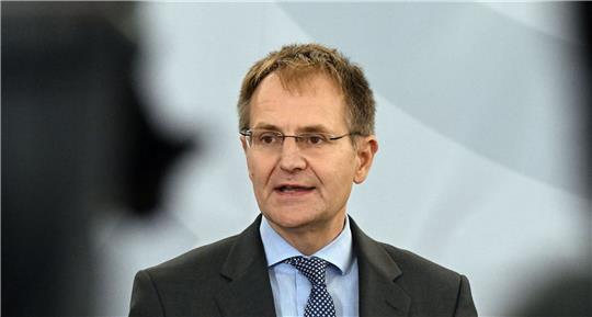 Generalbundesanwalt Peter Frank ist zum Nachfolger von Peter Müller als Richter ans Bundesverfassungsgericht in Karlsruhe gwählt worden.