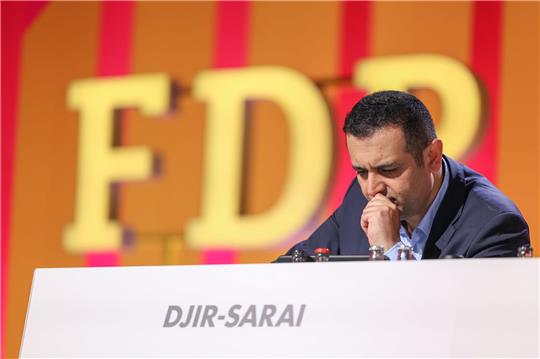 Generalskretär Bijan Djir-Sarai beim FDP-Bundesparteitag.