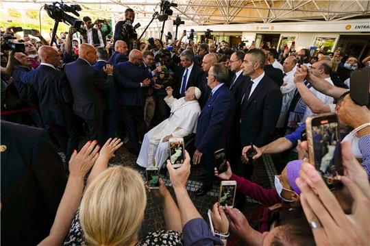Genießt das Bad in der Menge: Papst Franziskus.