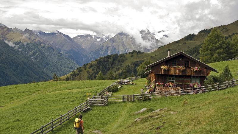 Genügend Proviant mitnehmen: Nicht jede Hütte bietet Essen an.
