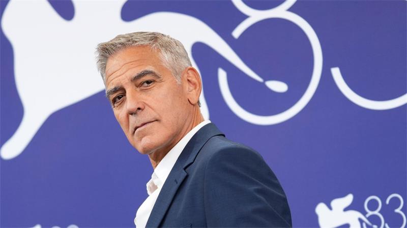Clooney verzaubert Venedig - Filmfestspiele eröffnet George Clooney ist ein regelmäßiger Gast in Venedig.